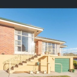 2 Hawthorn Street
