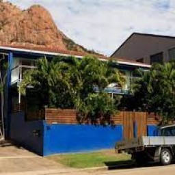 2 10 Paxton Street North Ward Queensland