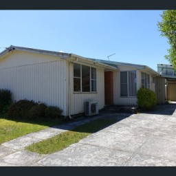 6 Huxley Crescent